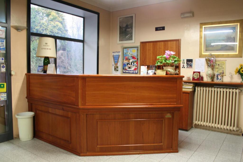 Hotel Olivi Salò Стая снимка