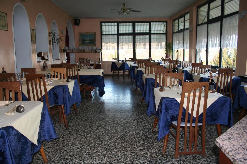 Hotel Olivi Salò Стая снимка